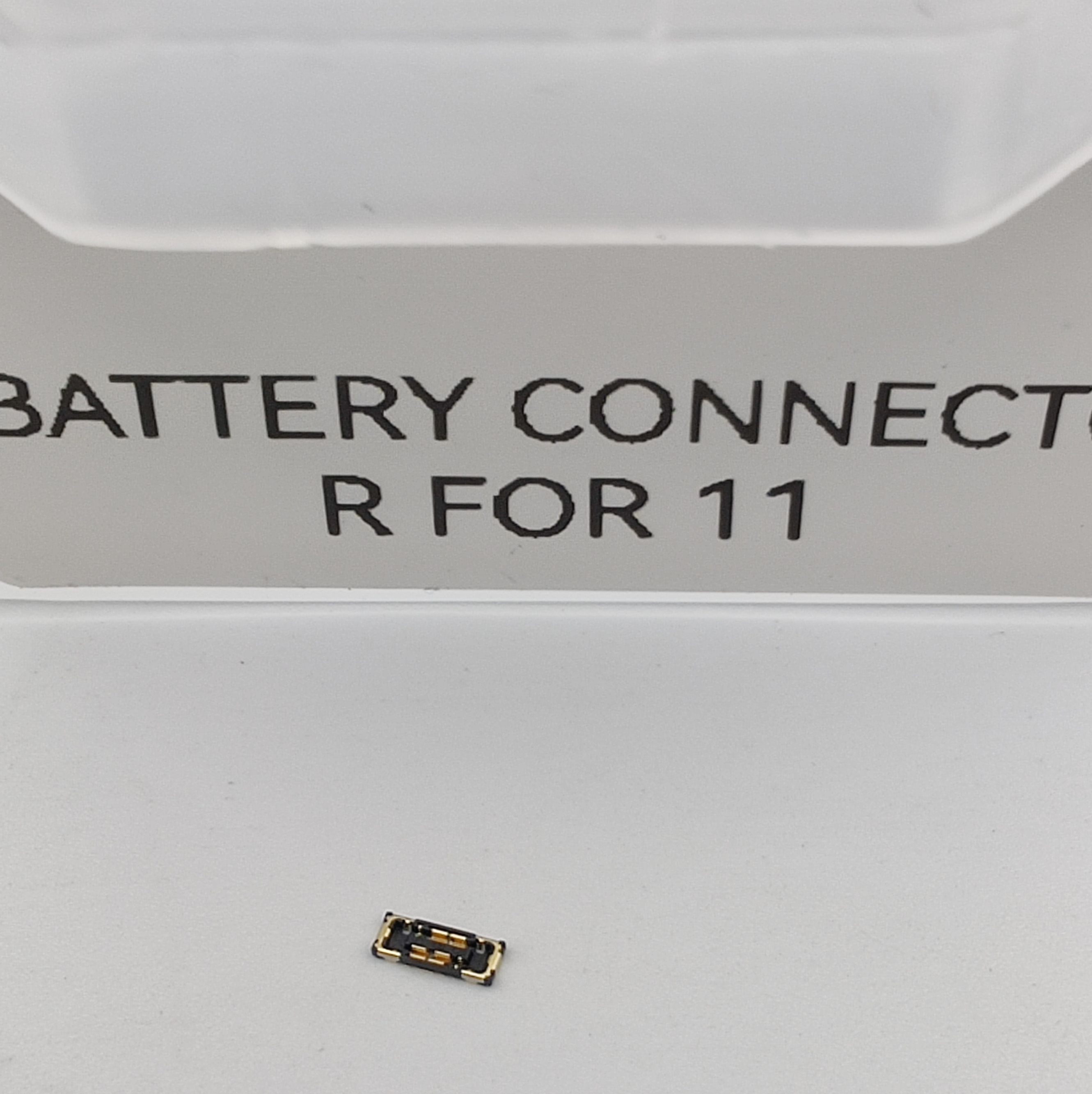 BATTERY CONNECTOR FOR 11
